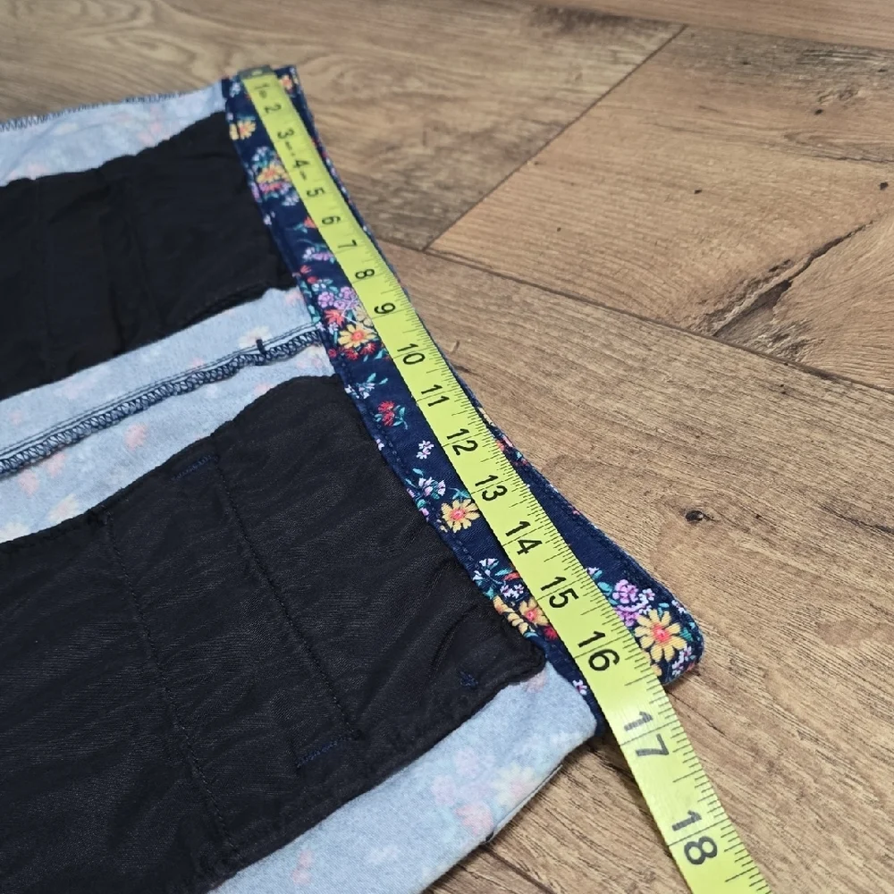 St. John's Bay Black High Waist Shorts - Picture 10 of 14